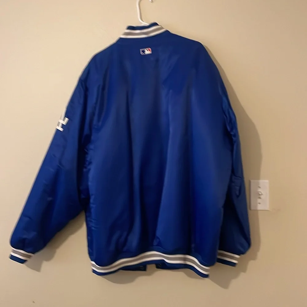 New dodger jacket - Picture 2 of 4